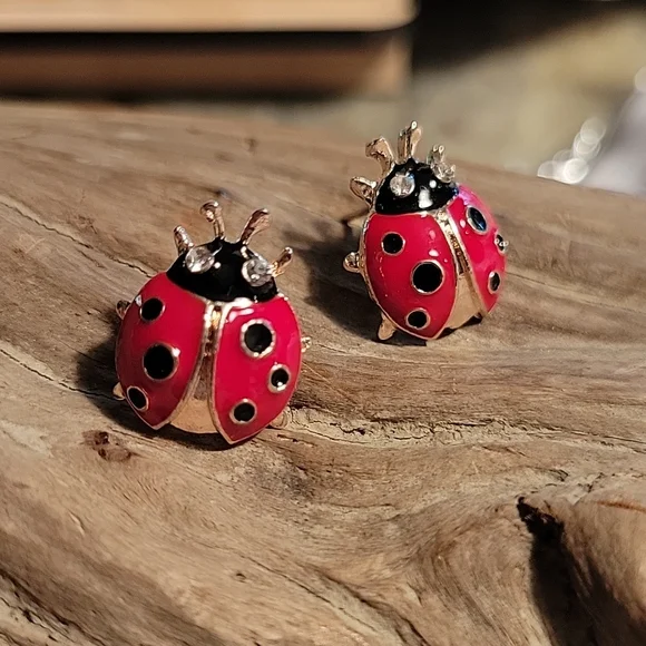 NEW Ladybug Stud Earrings, crystal eyes - Picture 5 of 6